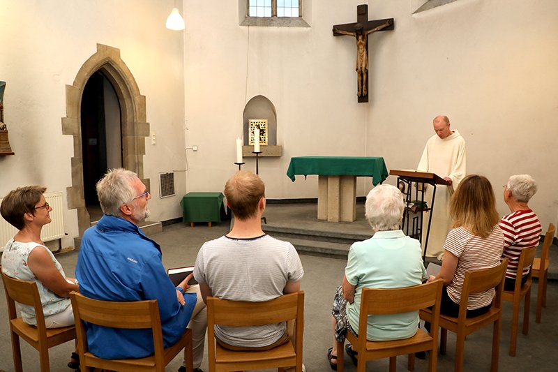 Auch in der kleinen Kapelle - mit der besonderen Akustik - in der Kirche St. Paul gibt es regelmäßige Wort-Gottes-Feiern. (c) SilviaBins