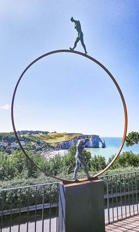 Skulptur im Jardin d'Etretat (Normandie) (c) privat